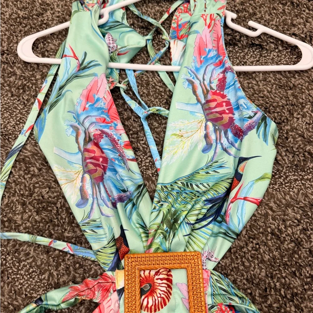 Luxxel Vibrant Backless Dress in Blue and Green new - Picture 4 of 6